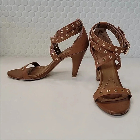 ISOLA DAMAR BROWN HEELED SANDAL WRAP AROUND STRAPS WITH GROMMET DETAIL SIZE 7.5 - Picture 6 of 15